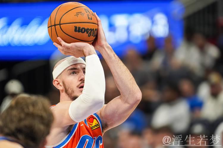 卡鲁索果断出手 底角三分缩小分差 卡鲁索果断出手 底角三分缩小分差